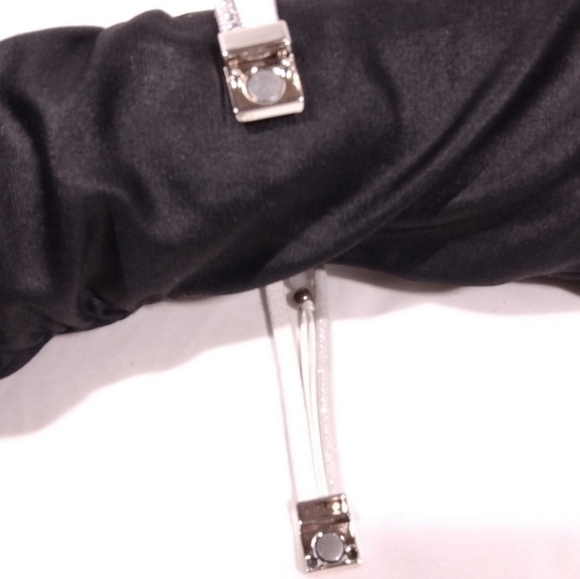 Leather & Crystal Magnetic Bracelet NWOT - Picture 4 of 5